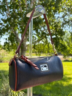 Dooney & Bourke Mini Barrel Handbag Black Pebble Grain Leather EUC
